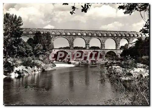 Moderne Karte Le Pont du Gard Aqueduc romain construit avant l'ere chretienne sur l'ordre d'Agrippa