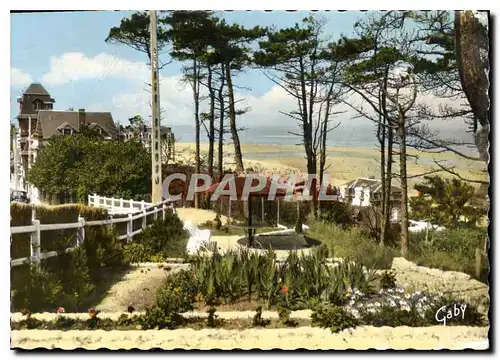 Cartes postales moderne Houlgate Calvados La Plage vue a travers les Pins