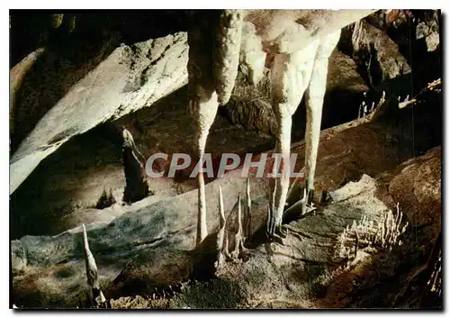 Cartes postales moderne En Quercy Les grottes de Lacave Le Calvaire