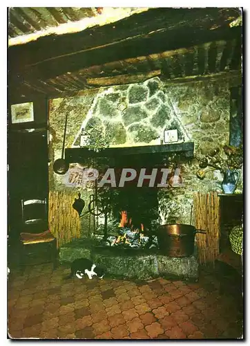 Cartes postales moderne Interieur Provencal Cheminee Rustique