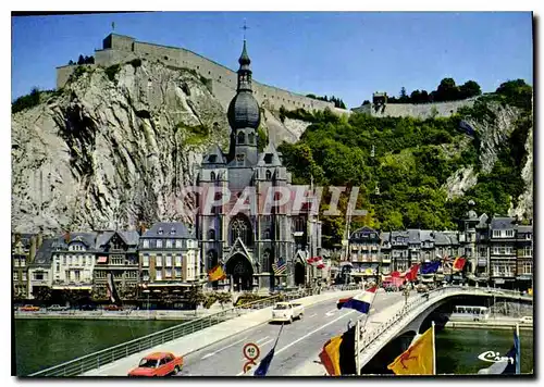 Cartes postales moderne Dinant La Collegiate le Pont et la Citadelle
