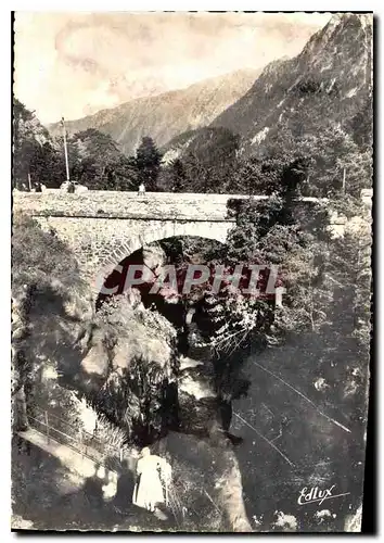 Cartes postales moderne Cauterets Le Pont d'Espagne et le Gouffre