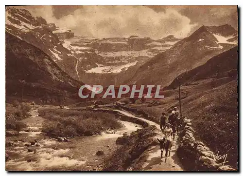 Cartes postales moderne Gavarnie Le Cirque et le Gave