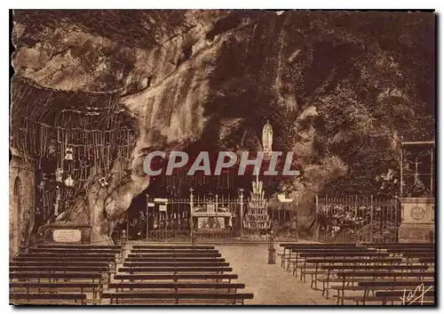 Cartes postales moderne Lourdes La Grotte Miraculeuse