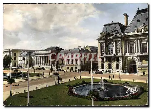 Cartes postales moderne Tours la Place Jean Jaures et le Palais de Justice