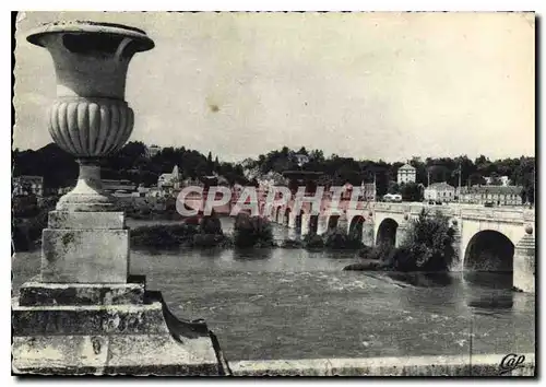 Cartes postales moderne Tours le Pont sur la Loire