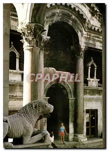 Cartes postales moderne Split Peristil detail