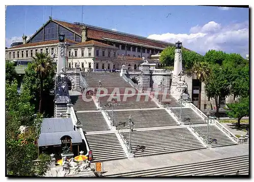 Cartes postales moderne La Carrefour du Monde Marseille Escalier monumental et Gare Saint Charles