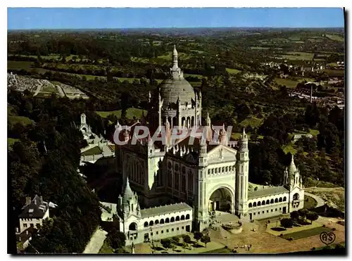 Cartes postales moderne Lisieux Calvados la Basilique