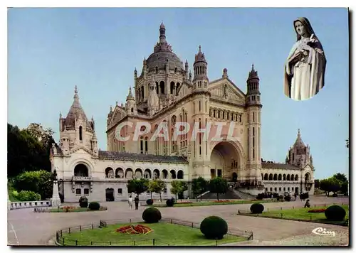 Cartes postales moderne Lisieux Calvados la Basilique Ste Therese de l'Enfant Jesus