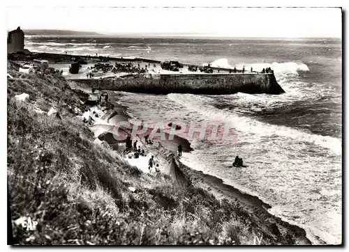 Cartes postales moderne Trouville Deauville Effets de vagues a l'Esplanade des Roches Noires