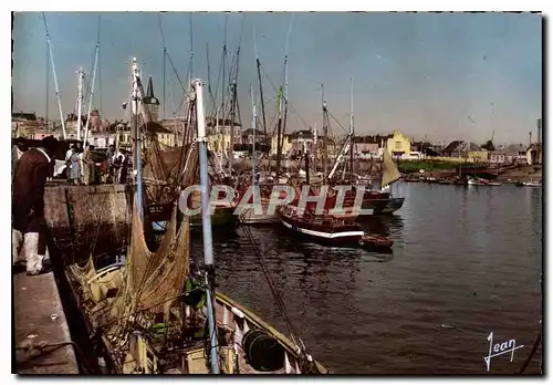 Cartes postales moderne La Vendee Les Sables d'Olonne Thoniers et chalutiers dans le port