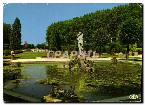 Cartes postales moderne Bourges Cher les Pres Fichaux Statue de Diane