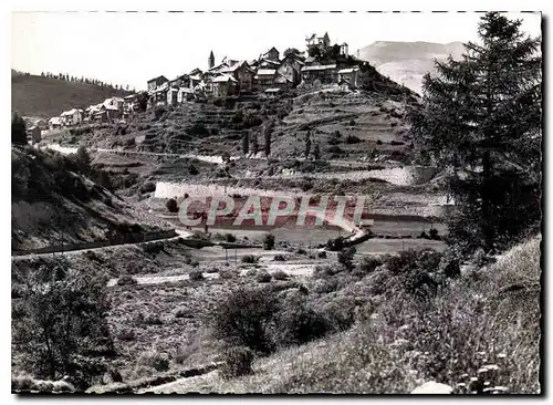 Cartes postales moderne Les Alpes Maritimes Beuil L'arrivee a Beuil par la route des Gorges du Cians Bateaux