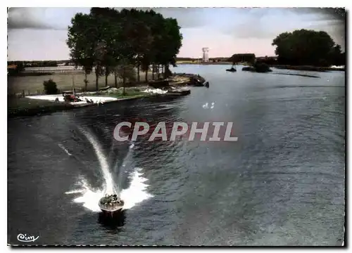 Cartes postales moderne Auxonne La Saone Ski nautique