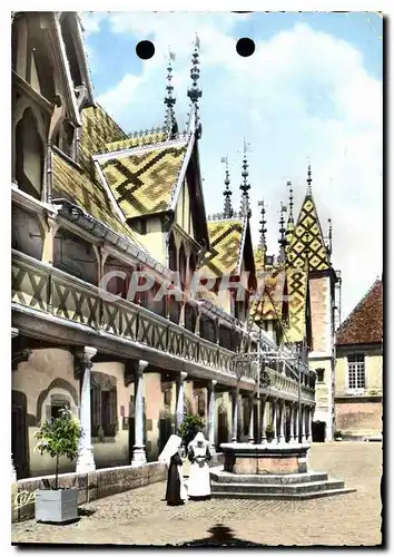 Cartes postales moderne Hospices de Beaune La Puits et la Cour d'Honneur