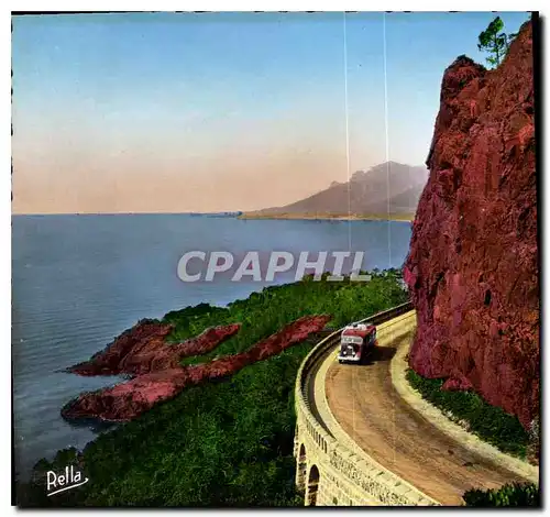 Cartes postales moderne La Cote d'Azur Route de la Corniche d'Or a Miramar d'Esterel au fond le Cap Roux