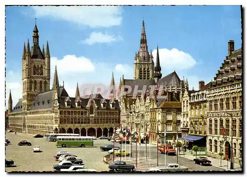 Cartes postales moderne Ieper de Hallen en Marktplaafs