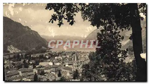 Moderne Karte Nantua Vue a travers les arbres