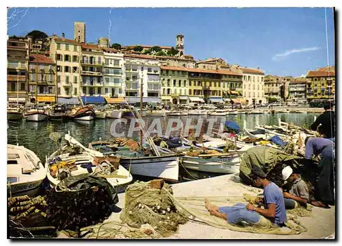 Moderne Karte Cannes un coin du Port le Quai St Pierre et le Suquet