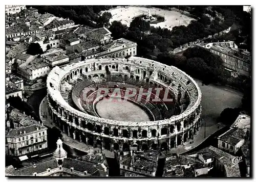 Cartes postales moderne Nimes vue Aerienne sur les Arenes Ci R Durandaud