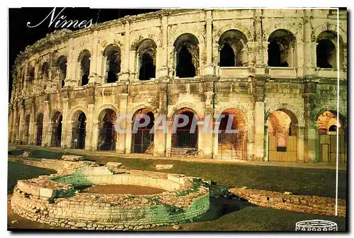 Cartes postales moderne Le Languedoc Nimes Les Arenes de nuit