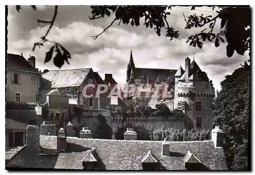 Cartes postales moderne Vannes Morbihan vue sur le Vieux Donjon et la Cathedrale