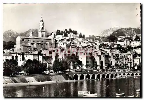 Cartes postales moderne Menton La Vieille Ville le Quai Bonaparte et la Plage des Sablettes