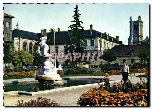 Cartes postales moderne Troyes Aube Le bassin de la Prefecture