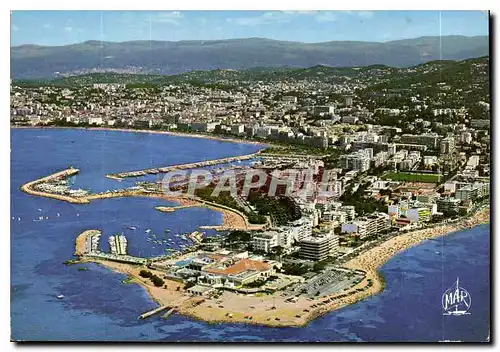 Cartes postales moderne Cannes Vue aerienne au premier plan le Casino