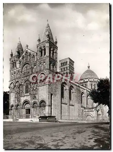 Cartes postales moderne Angouleme Cathedrale Saint Pierre