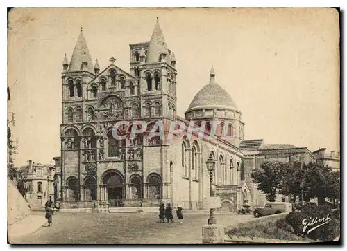 Cartes postales moderne Angouleme Cathedrale Saint Pierre Romano Byzantine XII