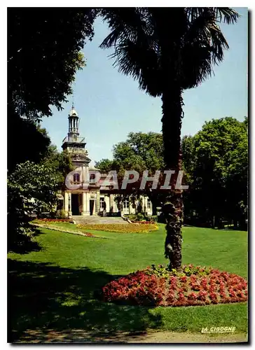 Cartes postales moderne Cognac Charente L'Hotel de Ville Les Jardins