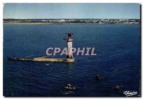 Cartes postales moderne Les Sables d'Olonne Vendee Perie de la Cote de Lumiere au fond la Chaume et la Plage de la Parac