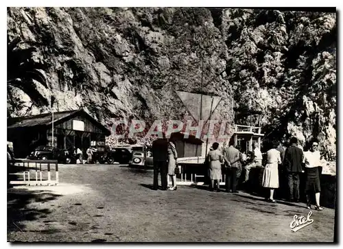 Cartes postales moderne Menton La Frontiere Italiene Les douanes francaises