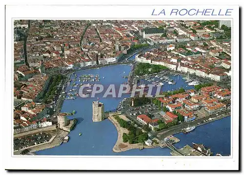 Cartes postales moderne La Rochelle Charente Maritime 17 Vue generale les tours de la Chaine et Saint Nicolas fermant le