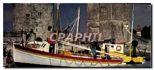 Cartes postales moderne La Rochelle Charente Maritime Le port et les tours