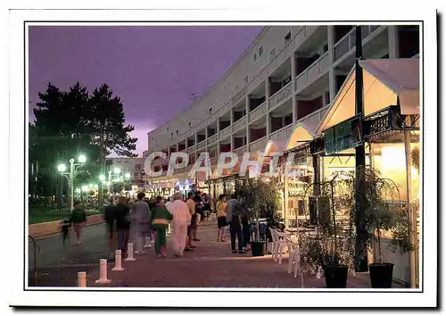 Moderne Karte Royan Le nouveau front de mer de nuit