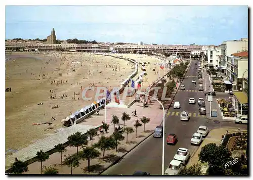 Cartes postales moderne Royan La Plage et le Bd Garnier Vus de l'Hotel Family