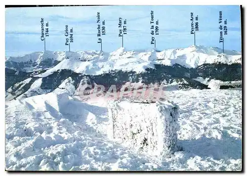 Moderne Karte Les Monts du Cantal en Hiver Panorama sur la chaine de montagne