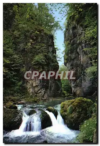 Cartes postales moderne Le Cantal pittoresque Pas de Cere Superbe defile rocheaux