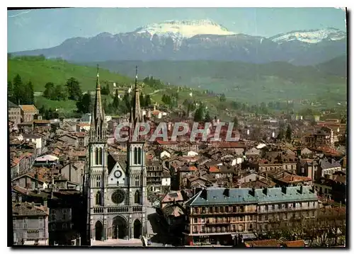 Cartes postales moderne Vouron Chartreuse Isere L'Eglise Saint Bruno la Ville et le Massiif de la Grande Sure