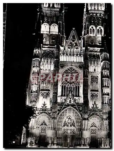 Cartes postales moderne En Touraine la Cathedrale de Tours Illuminee