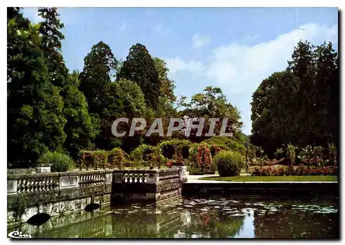 Cartes postales moderne Richelieu I et L l'ancien Pont du Chateau et la Roseraie