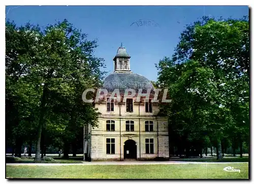 Cartes postales moderne Richelieu I et L Parc du Chateau Le dome Musee