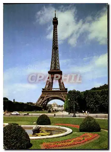 Cartes postales moderne Paris la tour Eiffel et le Champ de Mars