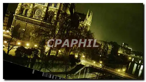 Cartes postales moderne Paris la nuit la Cathedrale Notre Dame de Paris Illuminee