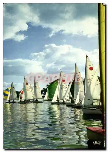 Cartes postales moderne Vichy Allier Sante vacances Loisirs Regates sur le Lac d'Allier