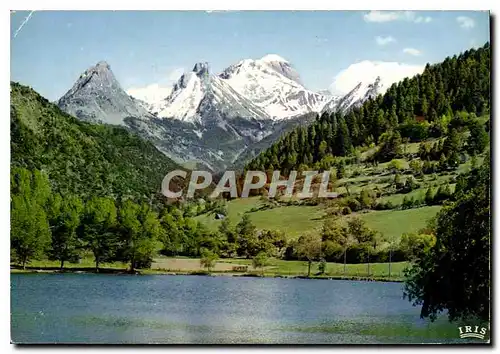 Cartes postales moderne Les Alpes le Lac du Lauzet B A au fond les Seolanes