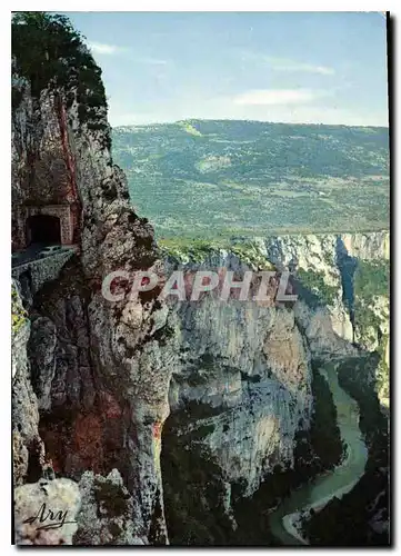 Moderne Karte Les Gorges pittoresque du Verdon a pic sur le Verdon vu du tunnel du Fayet